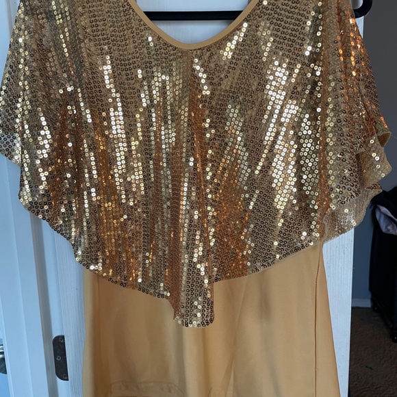 Gold Sequin Cold Shoulder Cocktail Top XL - Picture 3 of 5